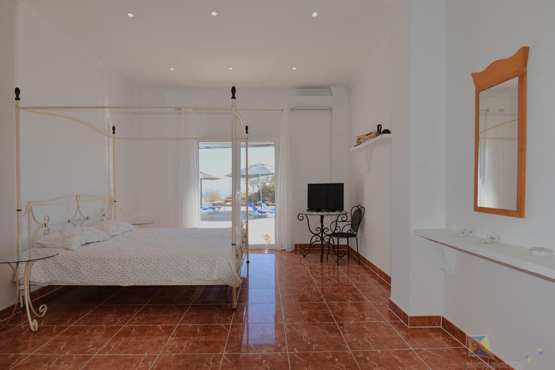 For sale of villa in Sayalonga