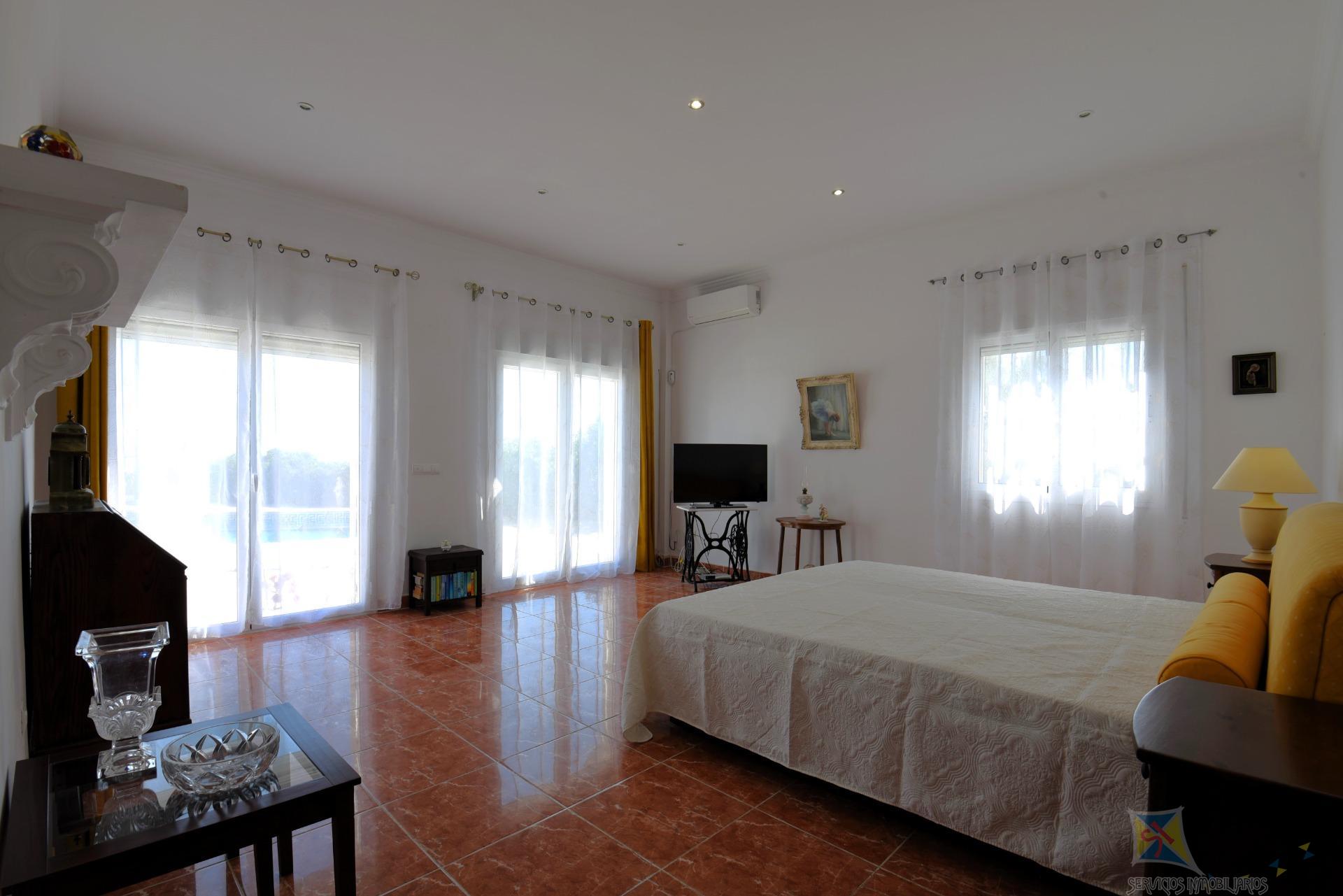 For sale of villa in Sayalonga