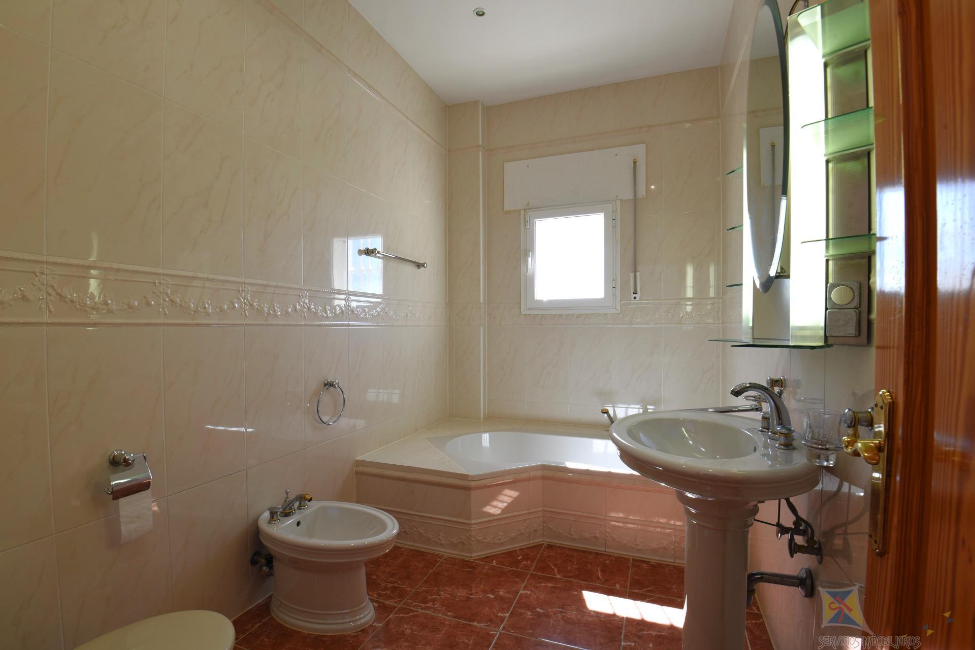 For sale of villa in Sayalonga