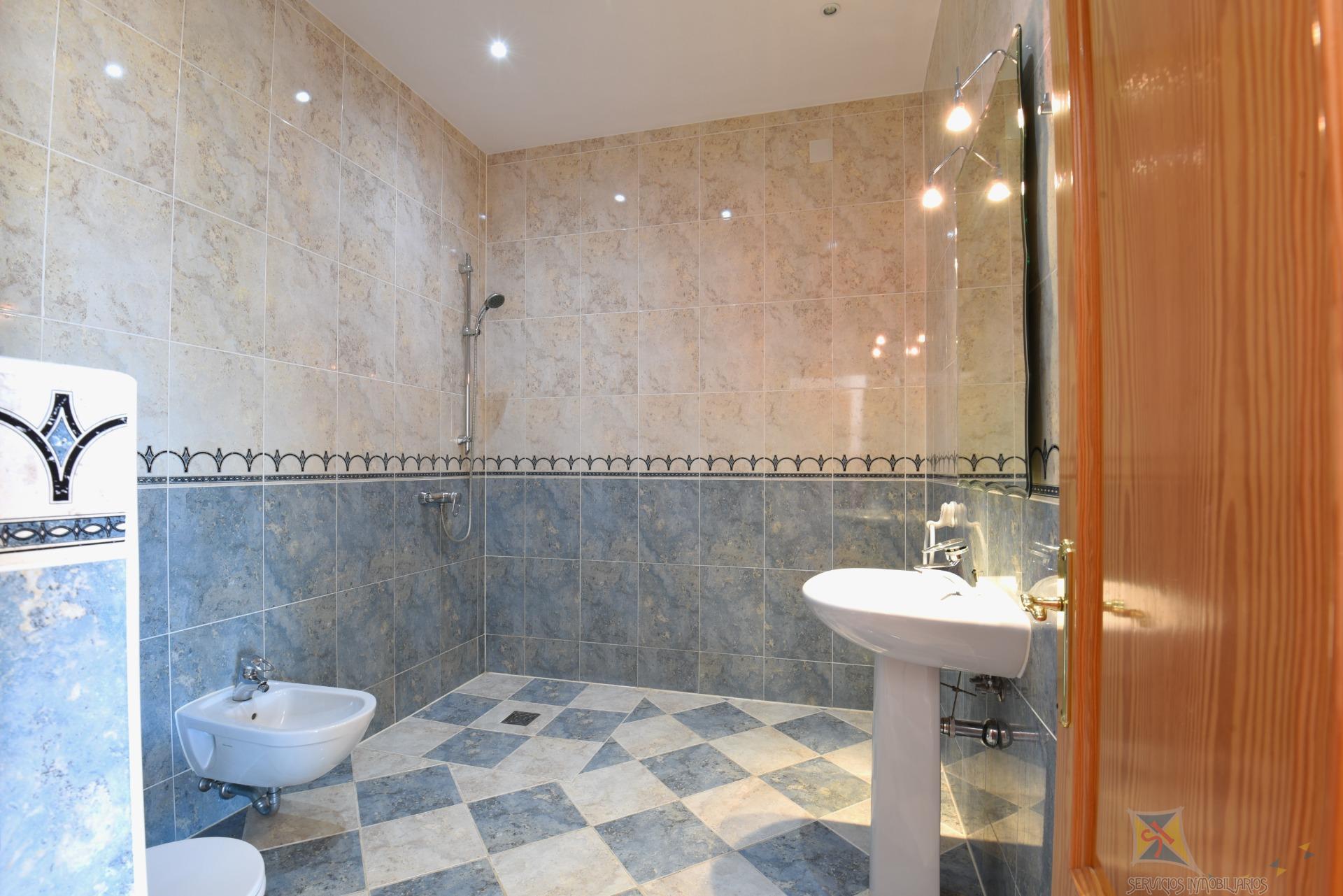For sale of villa in Sayalonga