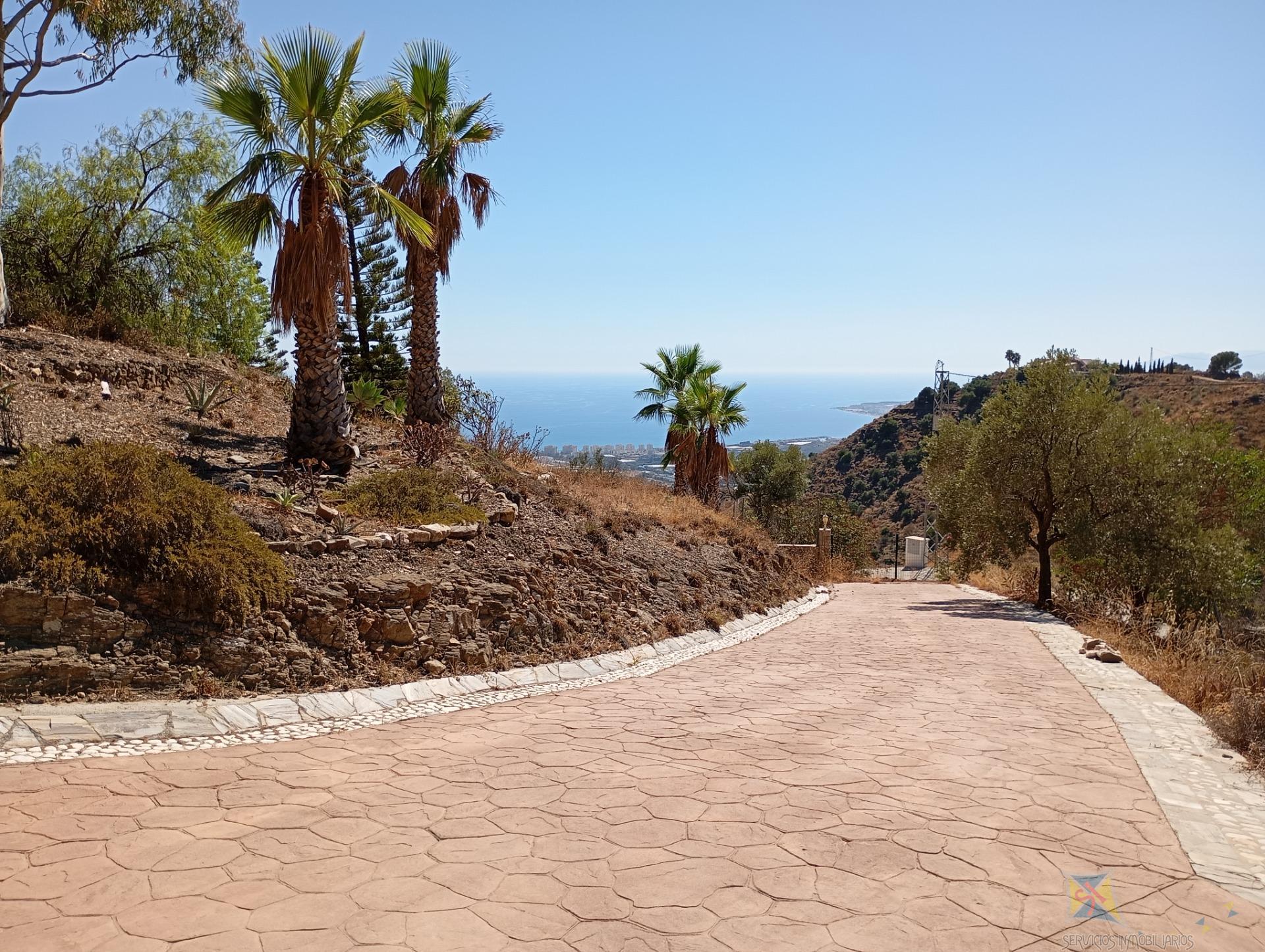 For sale of villa in Sayalonga