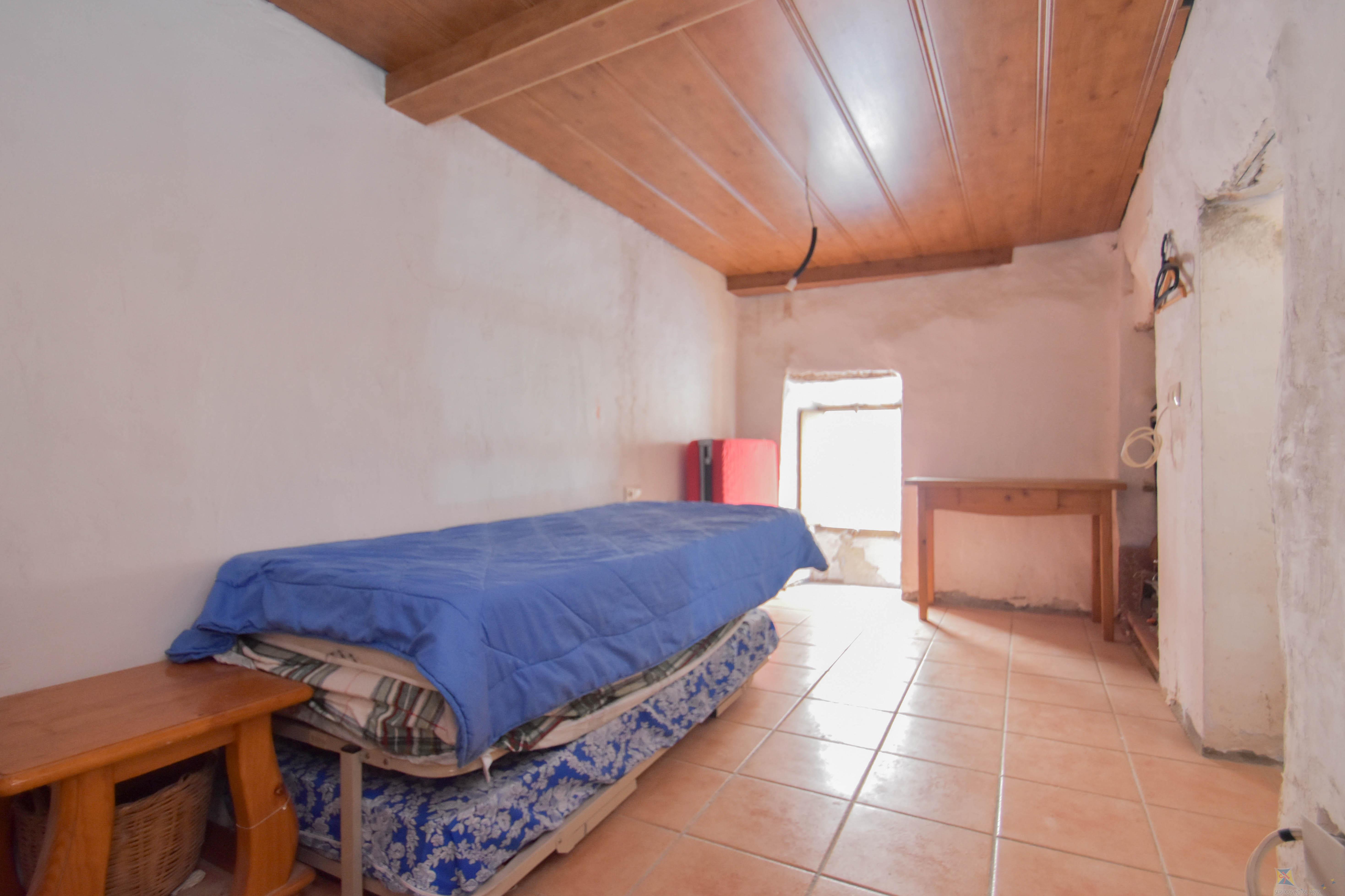 For sale of villa in Lanjaron