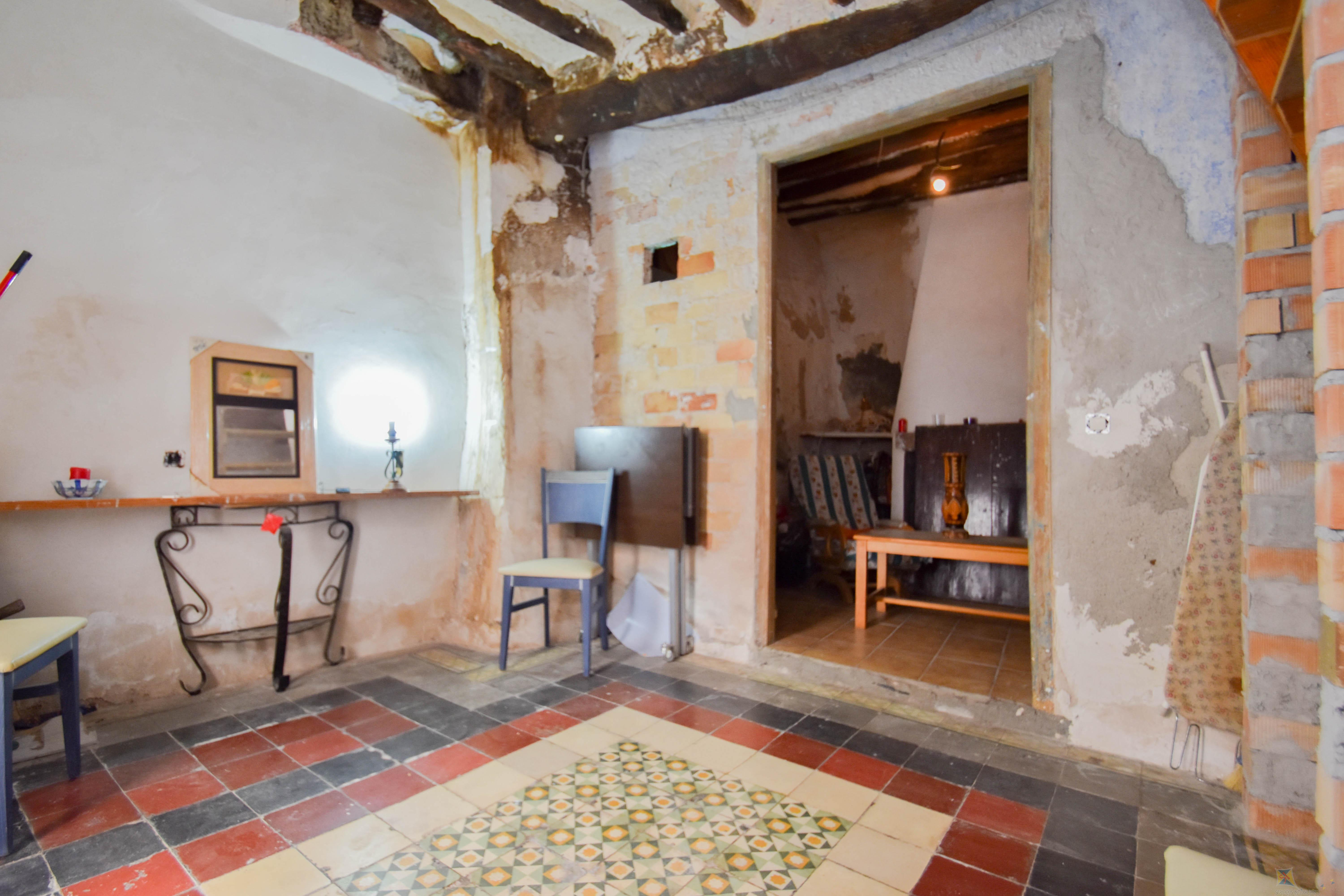 For sale of villa in Lanjaron