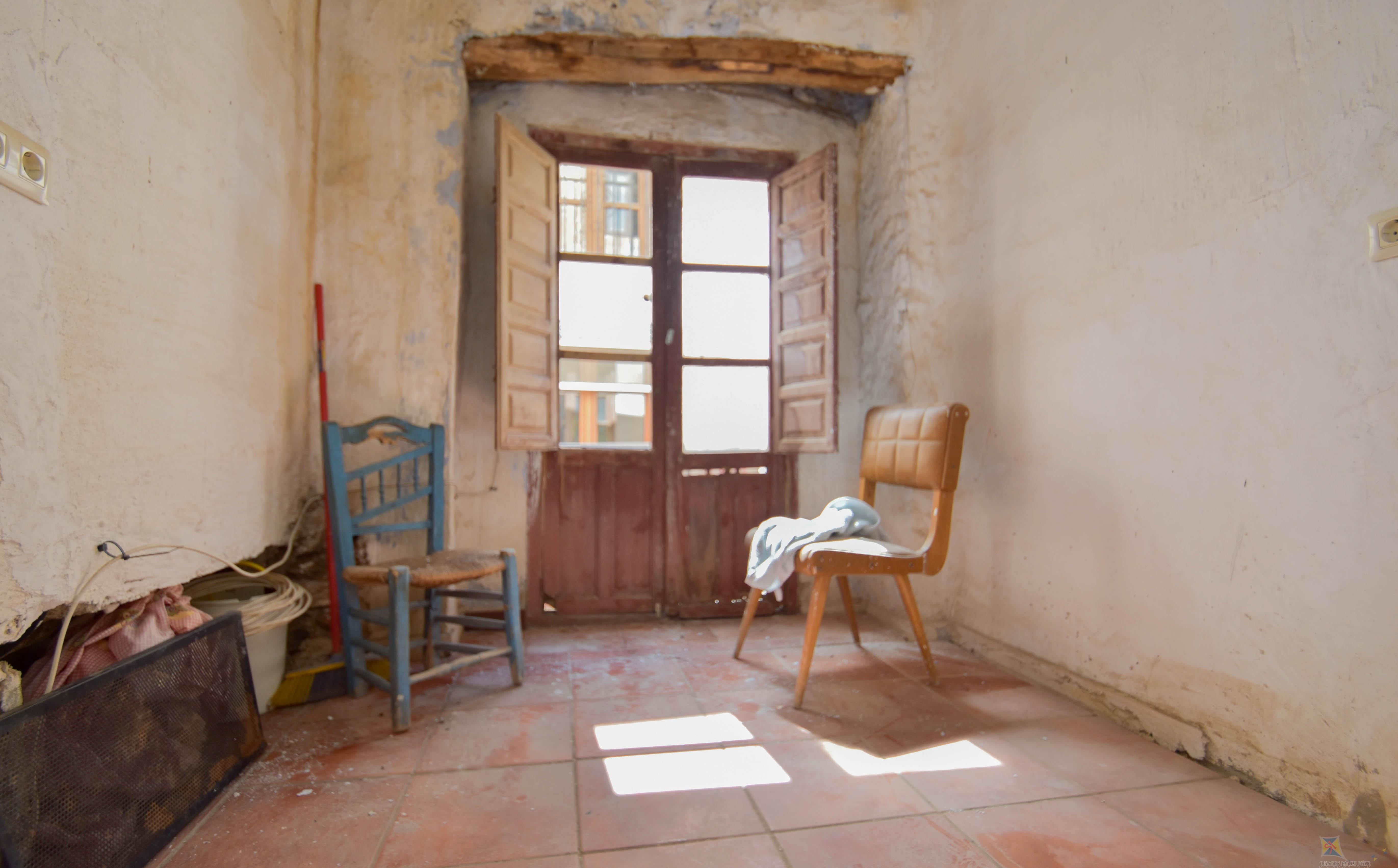 For sale of villa in Lanjaron