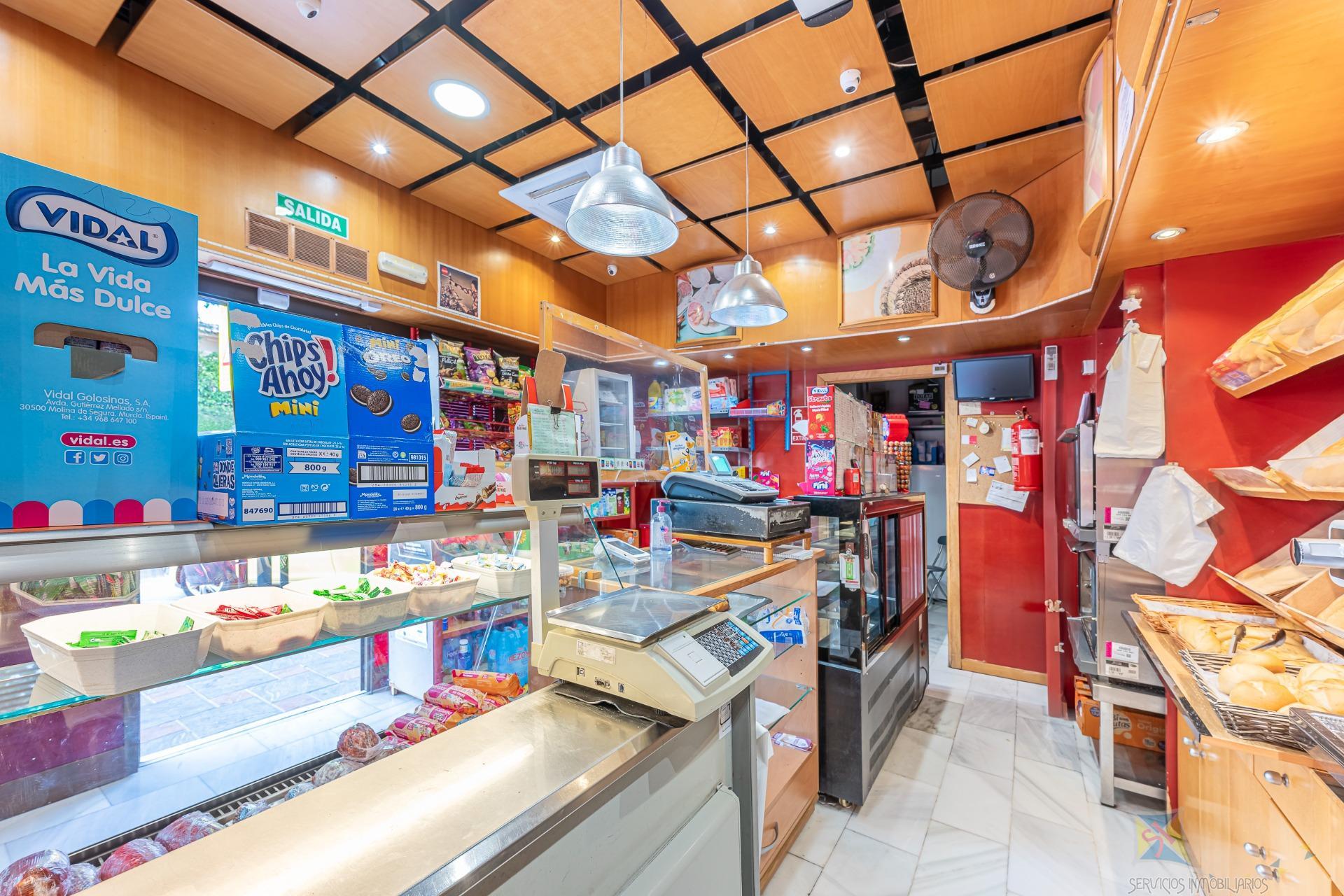 For sale of commercial in Fuengirola