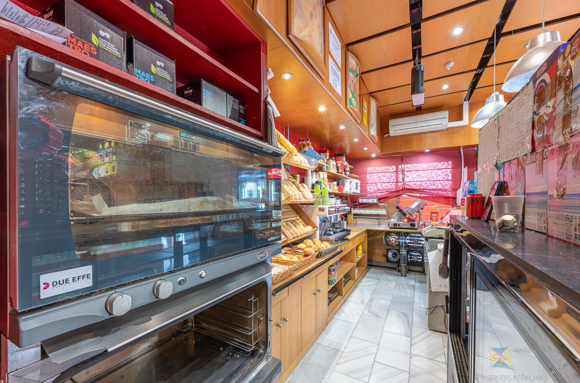 For sale of commercial in Fuengirola