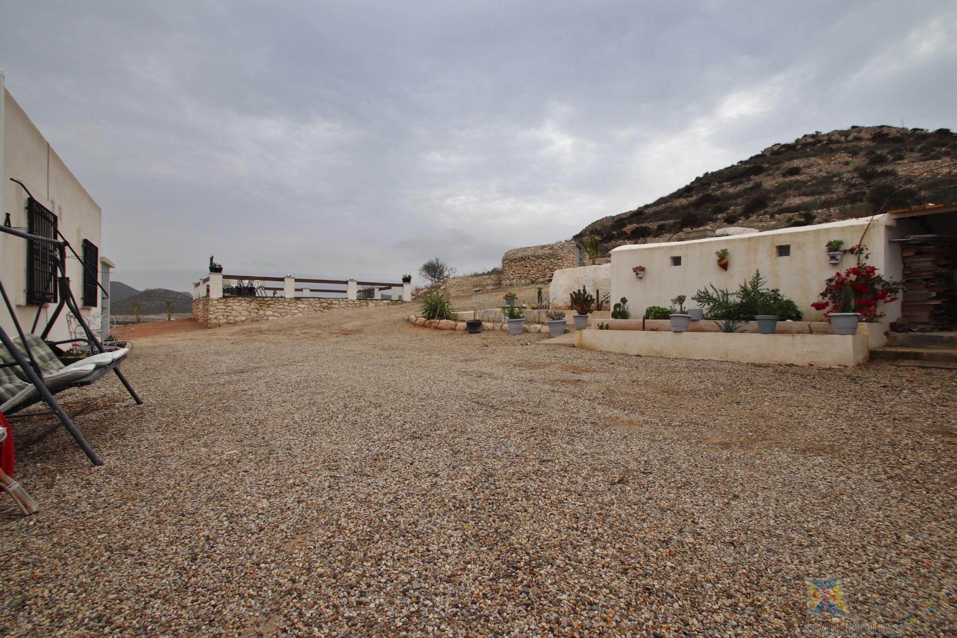 Venta de cortijo en Fernanperez