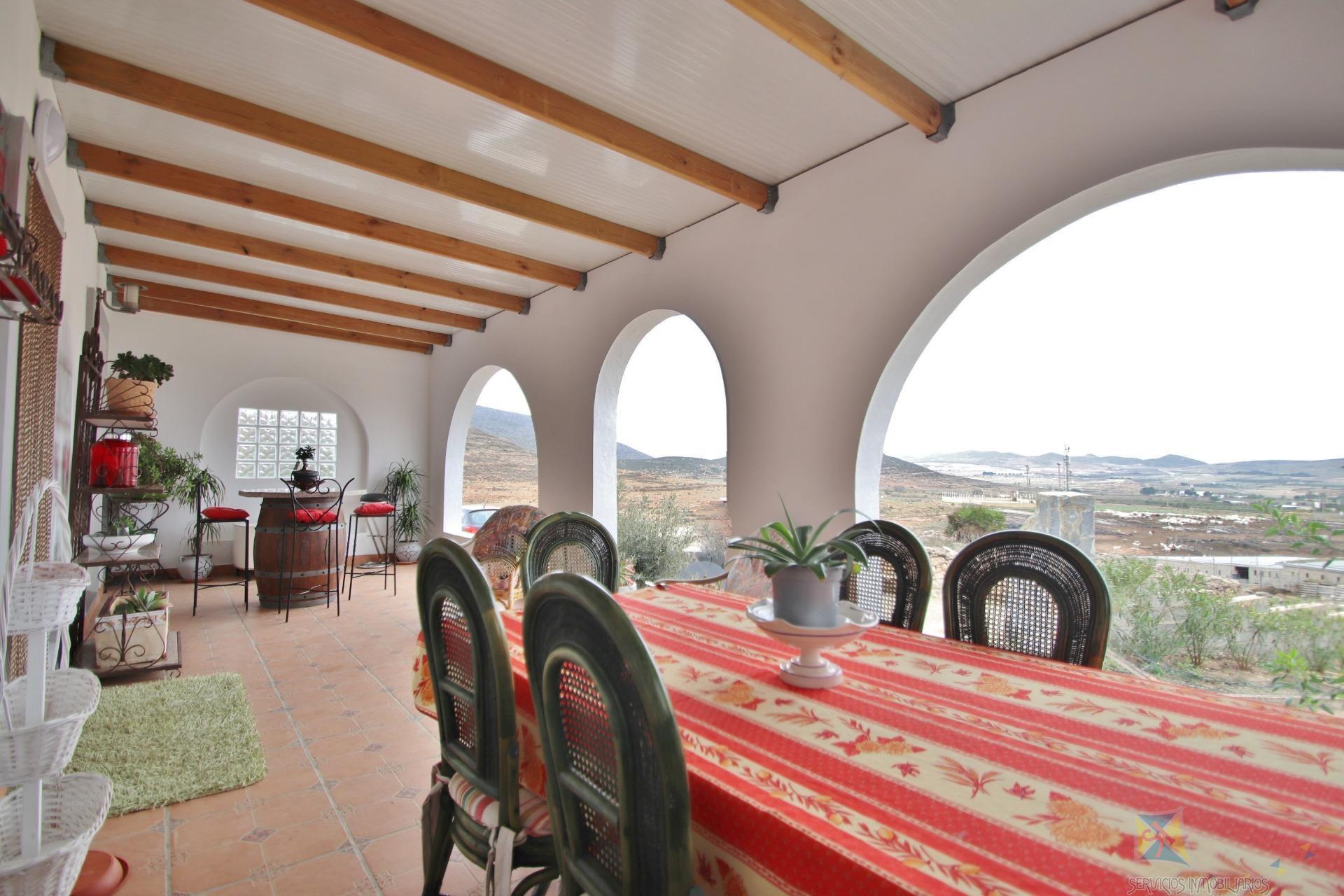 Venta de cortijo en Fernanperez