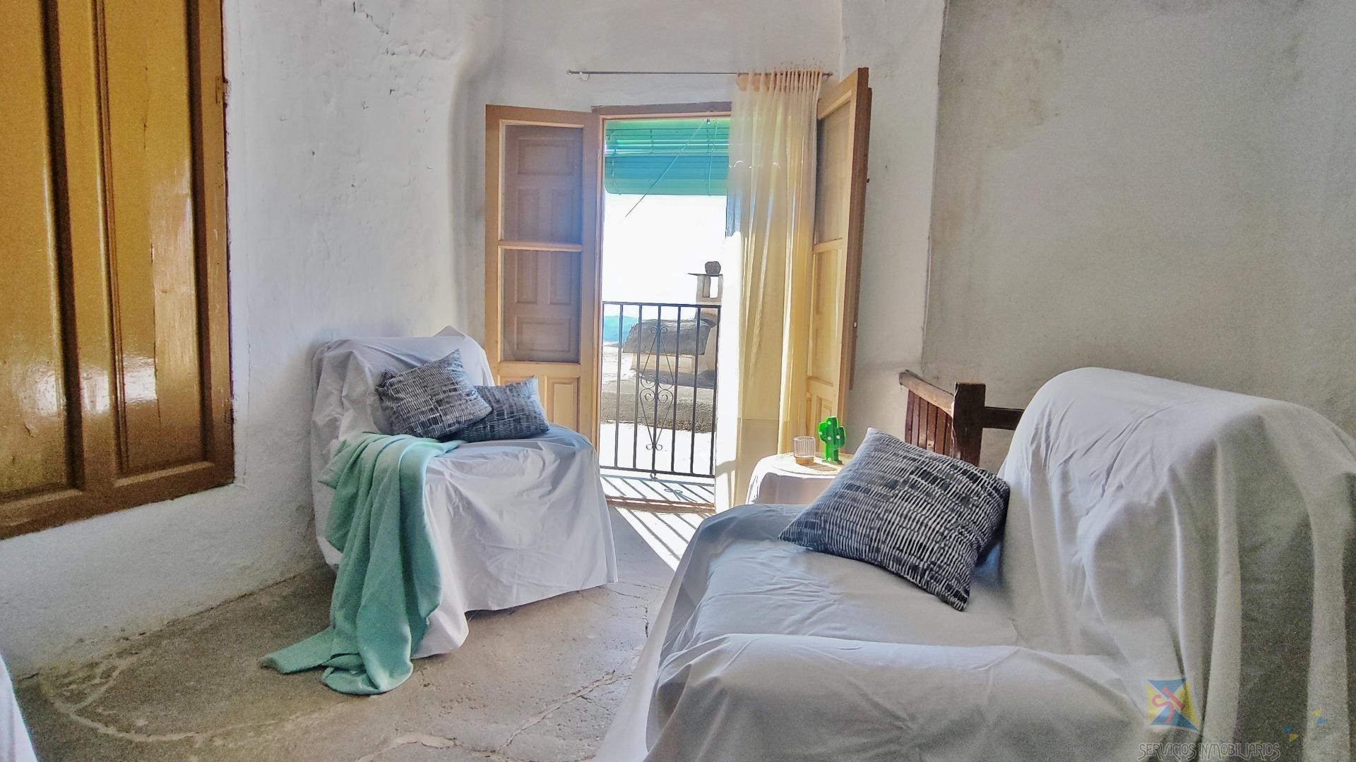 For sale of house in Laroles