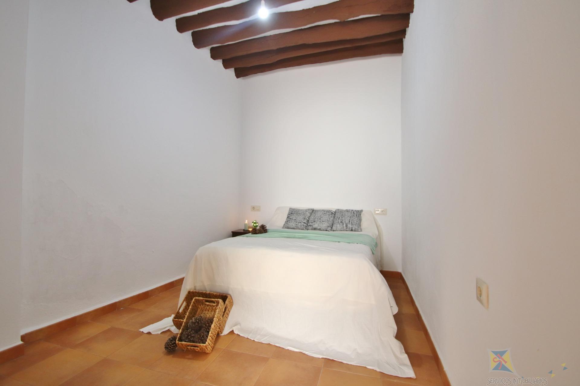For sale of house in Laroles