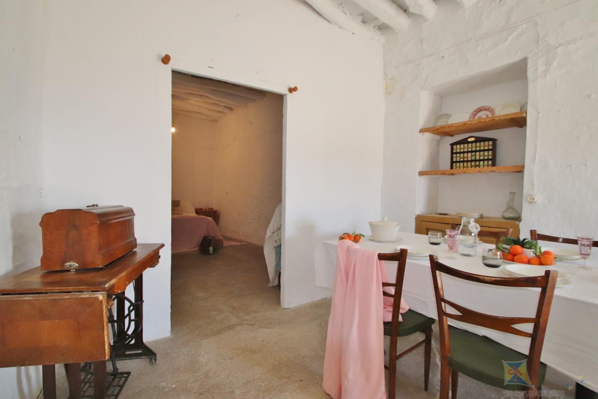 Venta de casa en Laroles