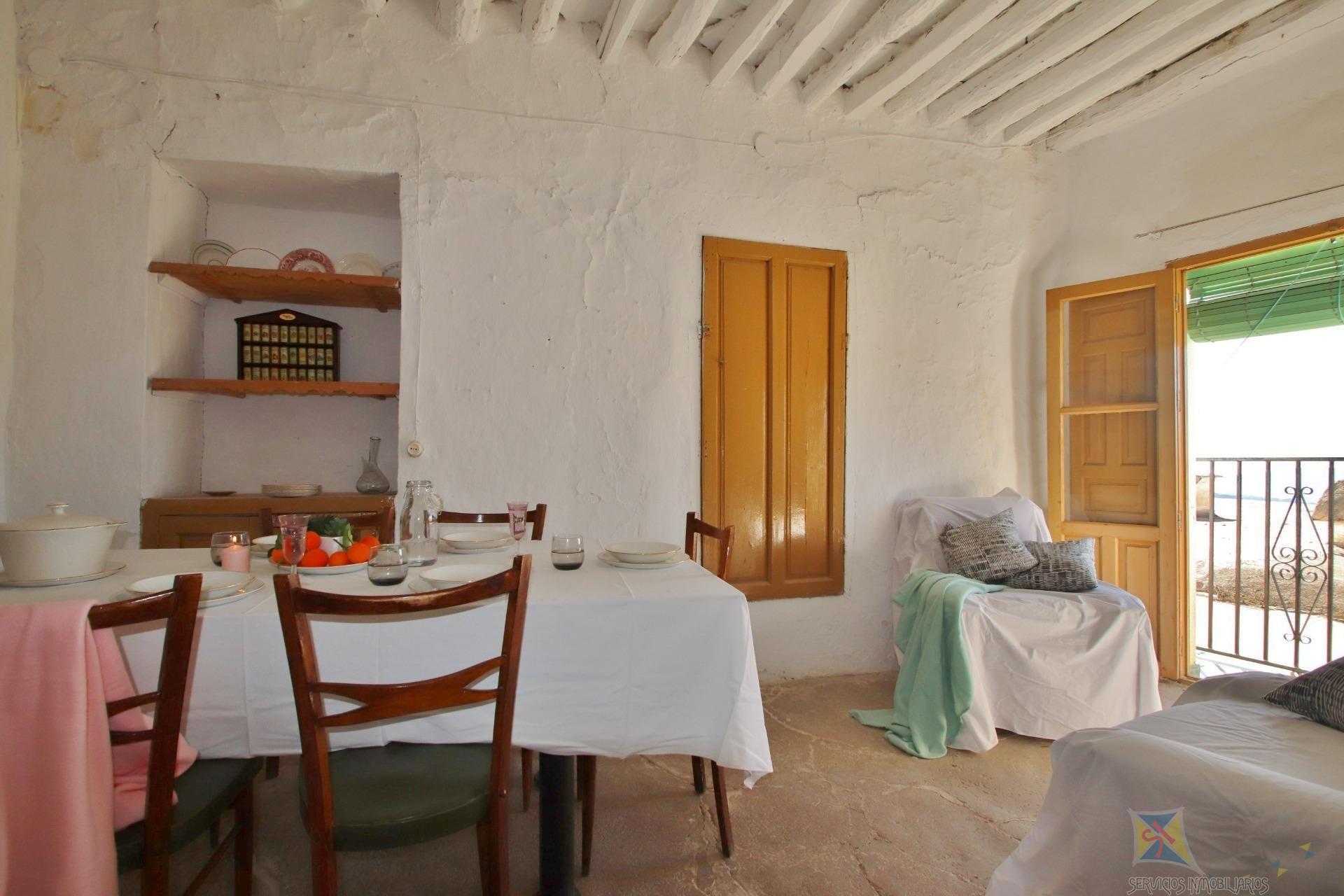 Venta de casa en Laroles