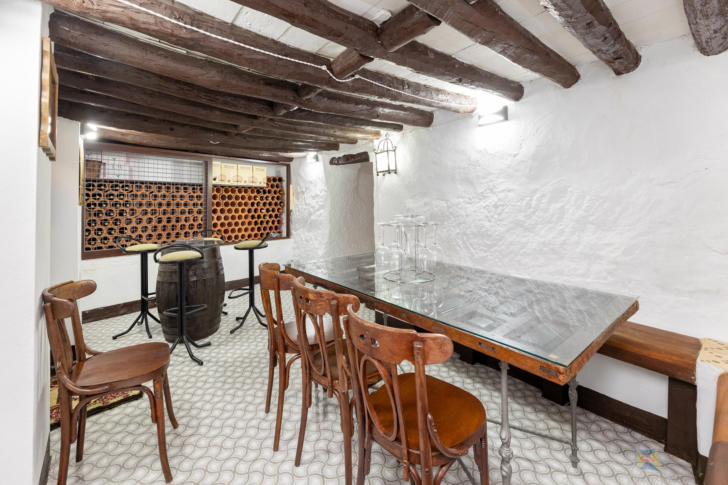For sale of hostel in Alhama de Granada