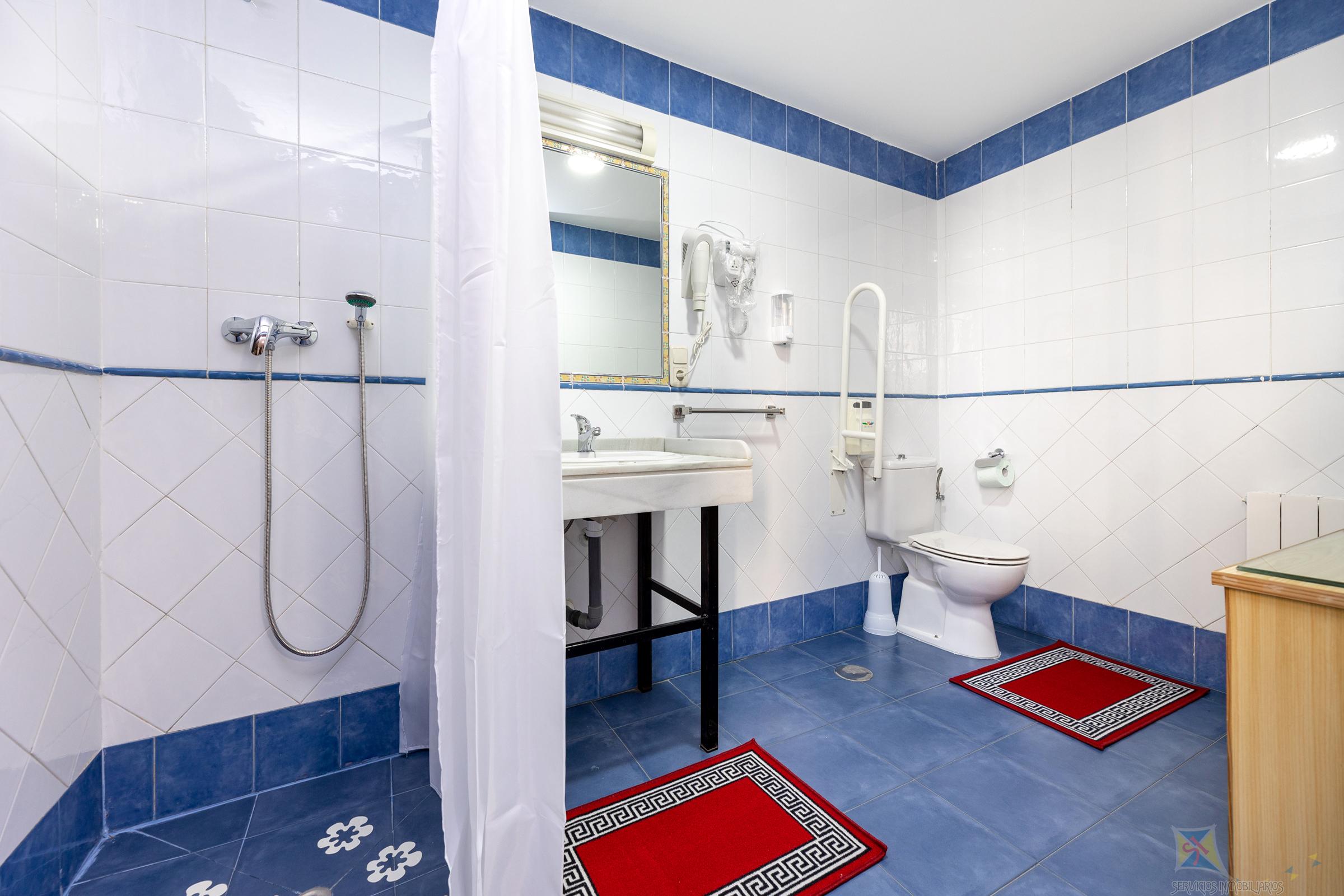 For sale of hostel in Alhama de Granada