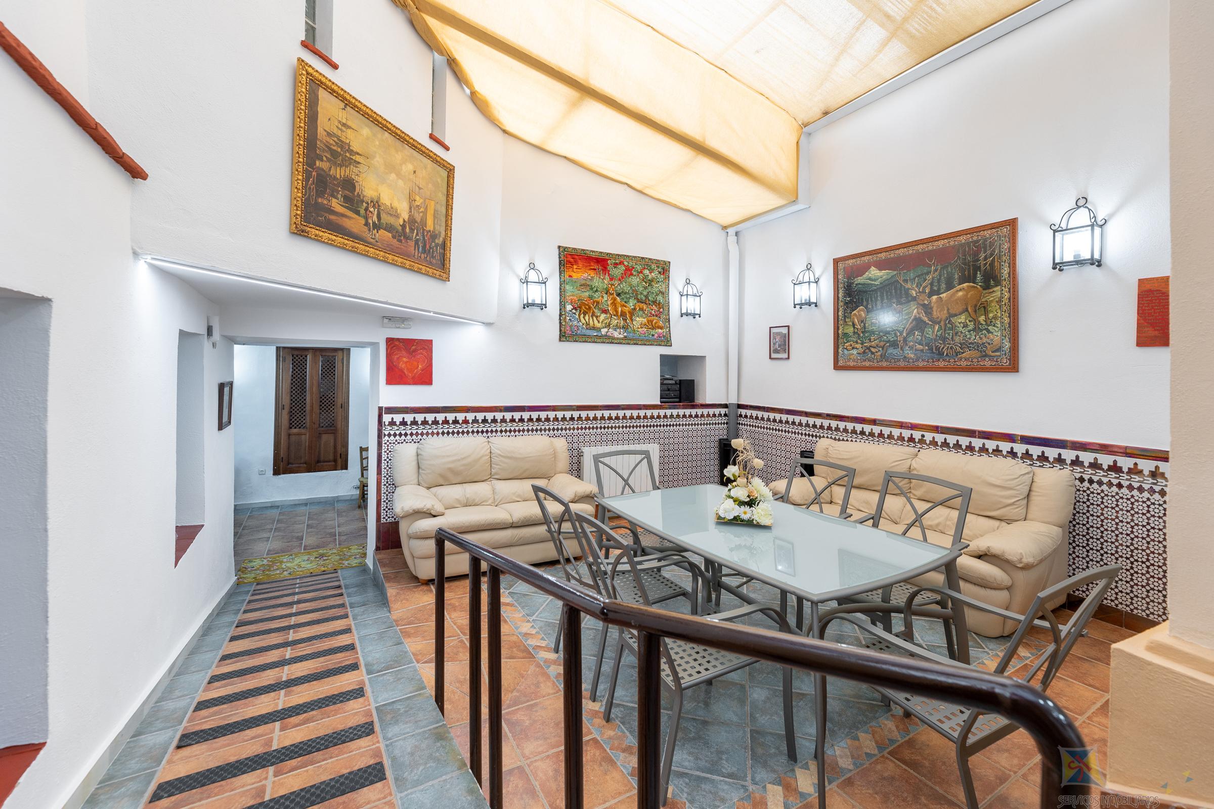 For sale of hostel in Alhama de Granada