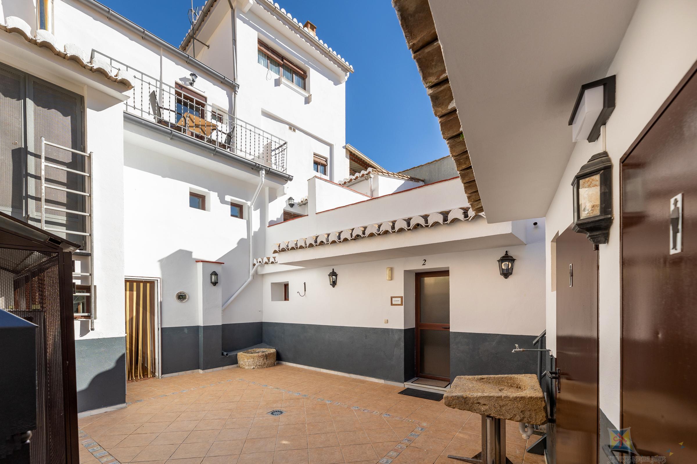 For sale of hostel in Alhama de Granada