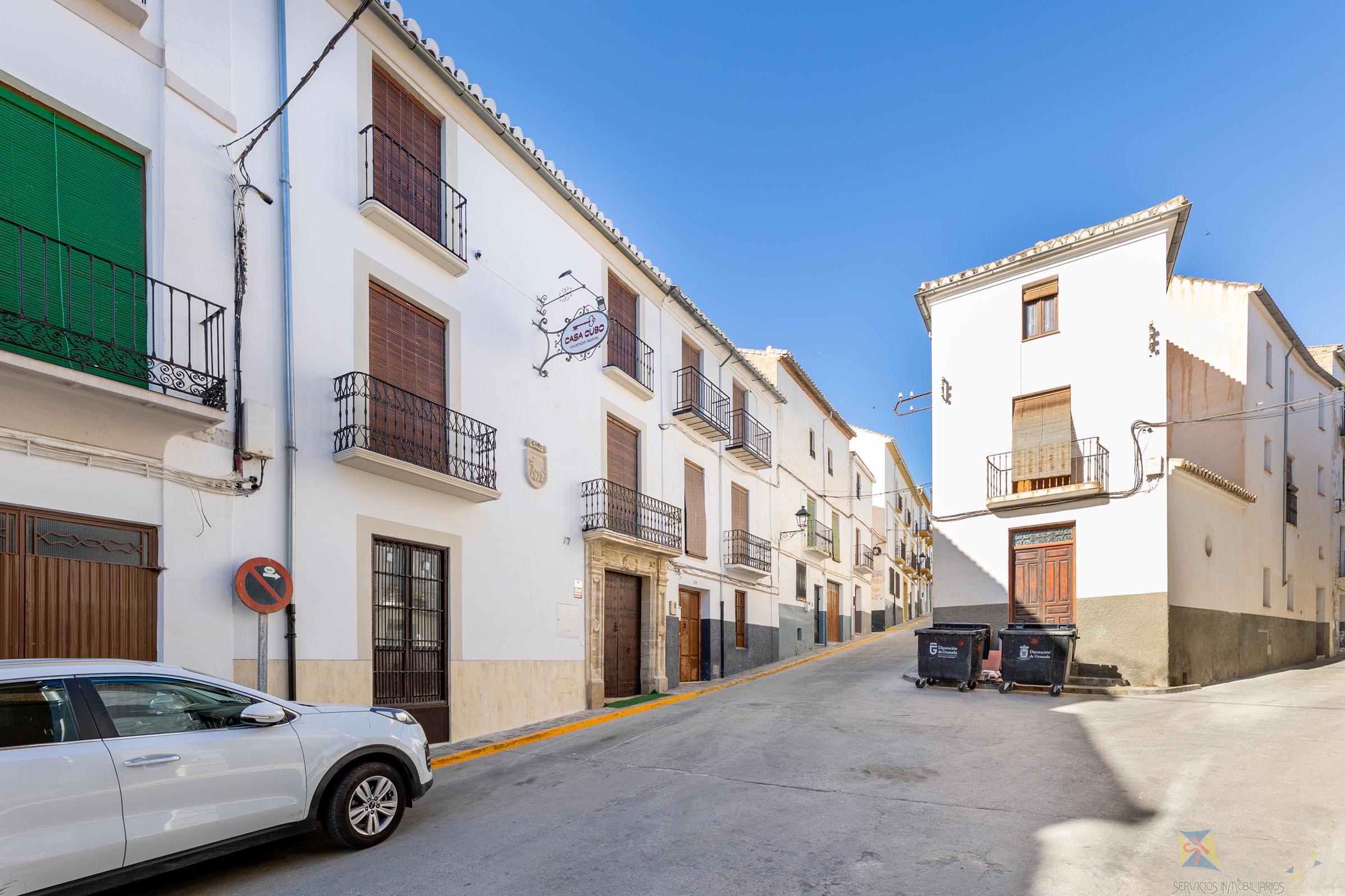 For sale of hostel in Alhama de Granada