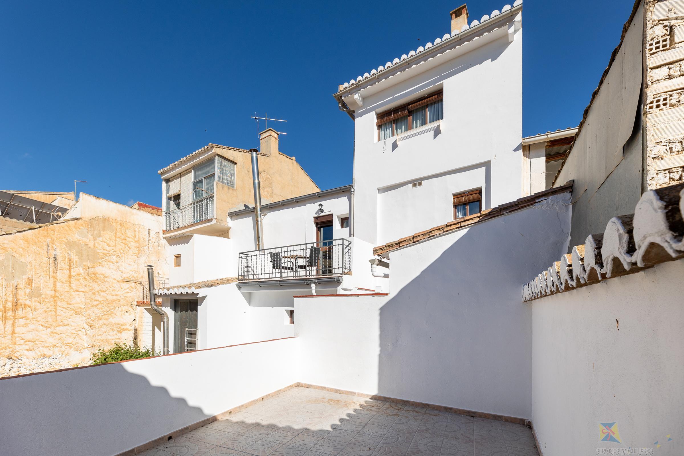 For sale of hostel in Alhama de Granada