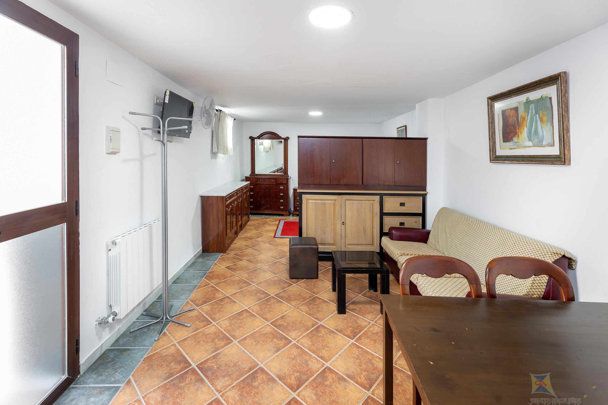 For sale of hostel in Alhama de Granada