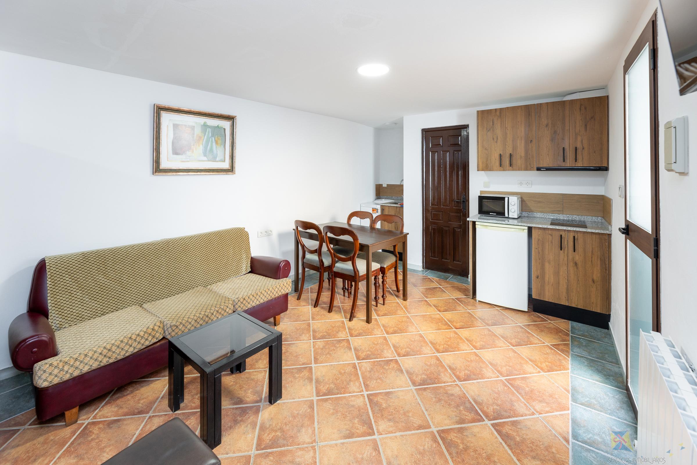For sale of hostel in Alhama de Granada