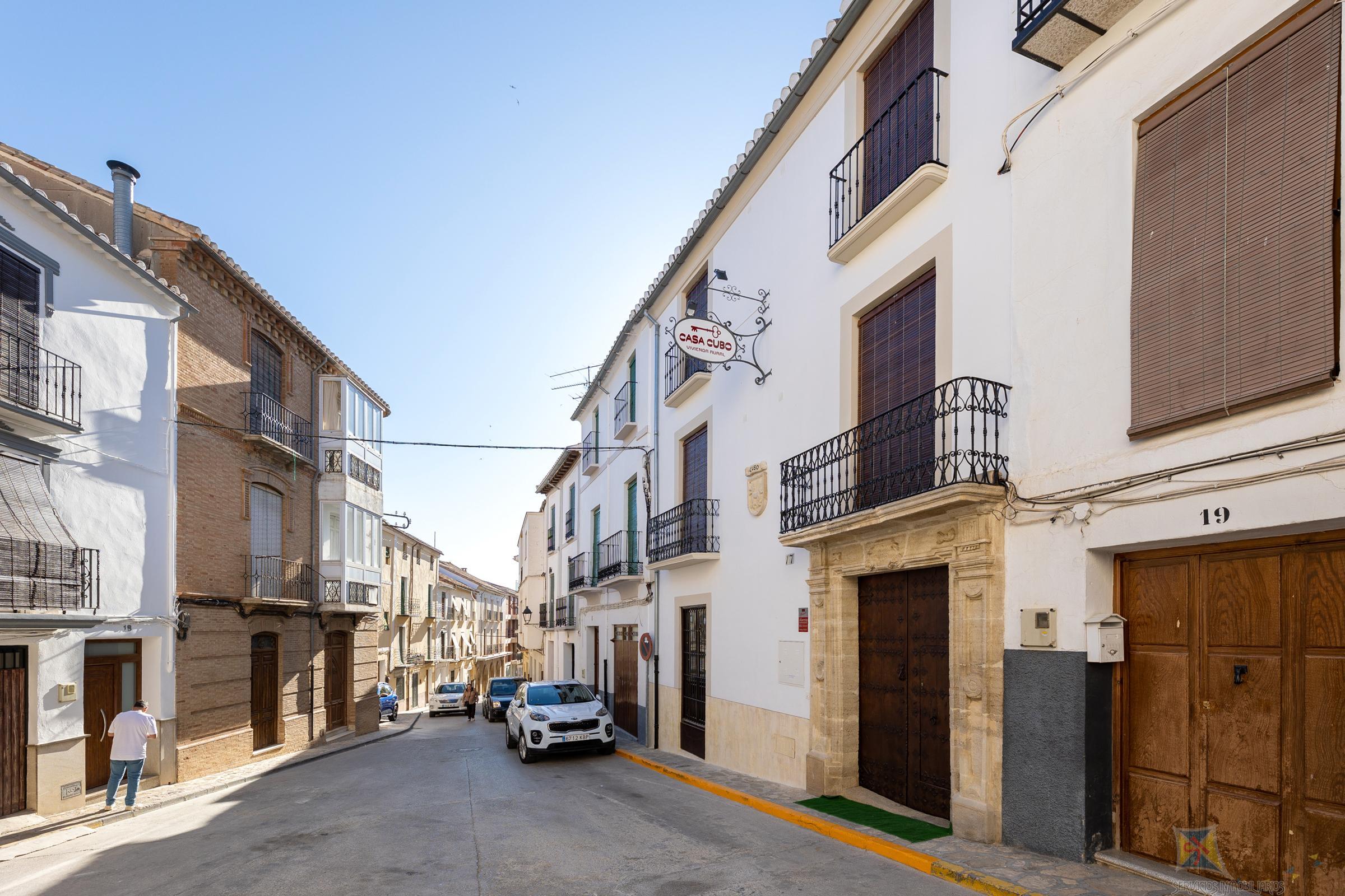 For sale of hostel in Alhama de Granada