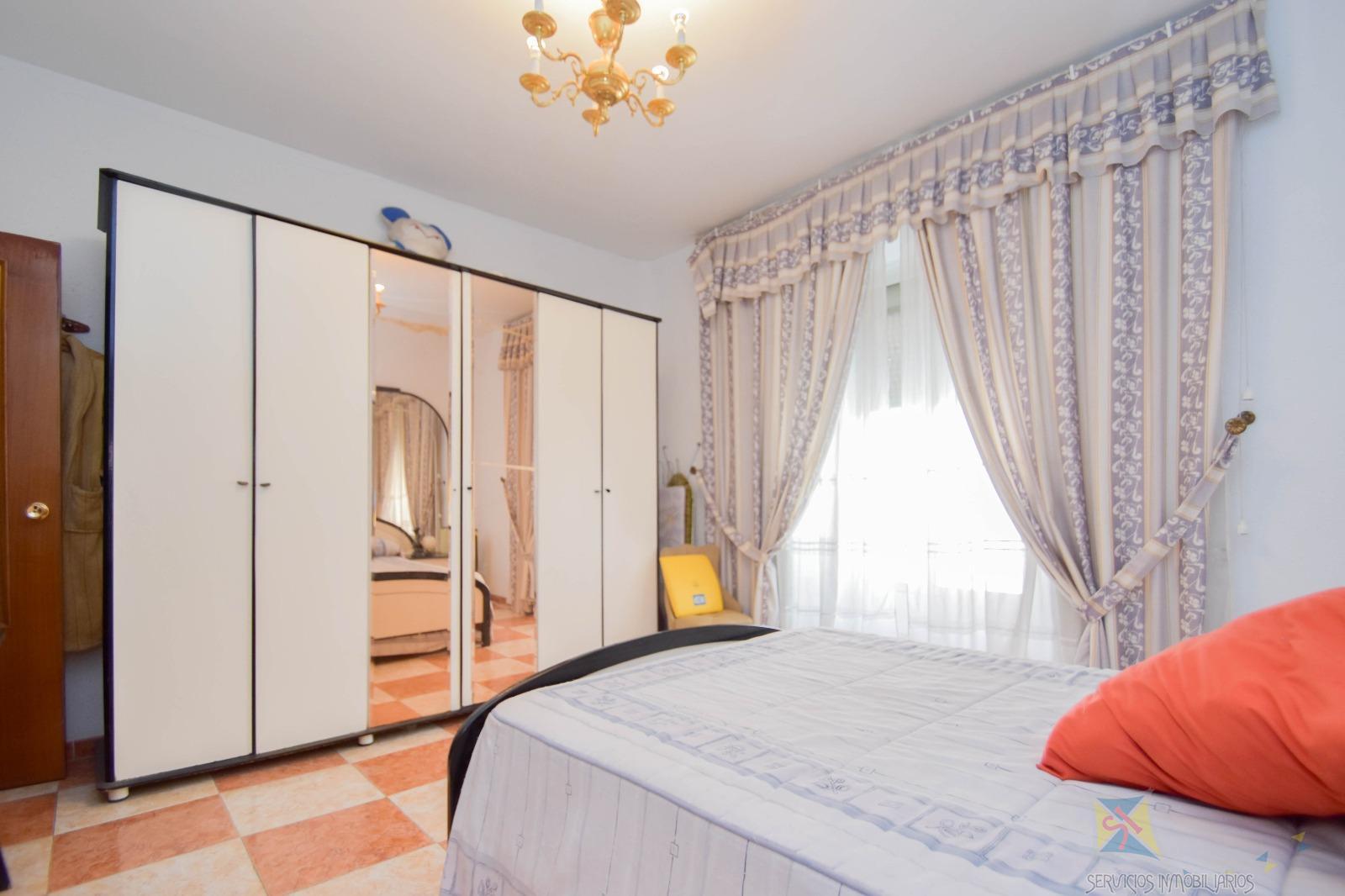 For sale of building in Linares