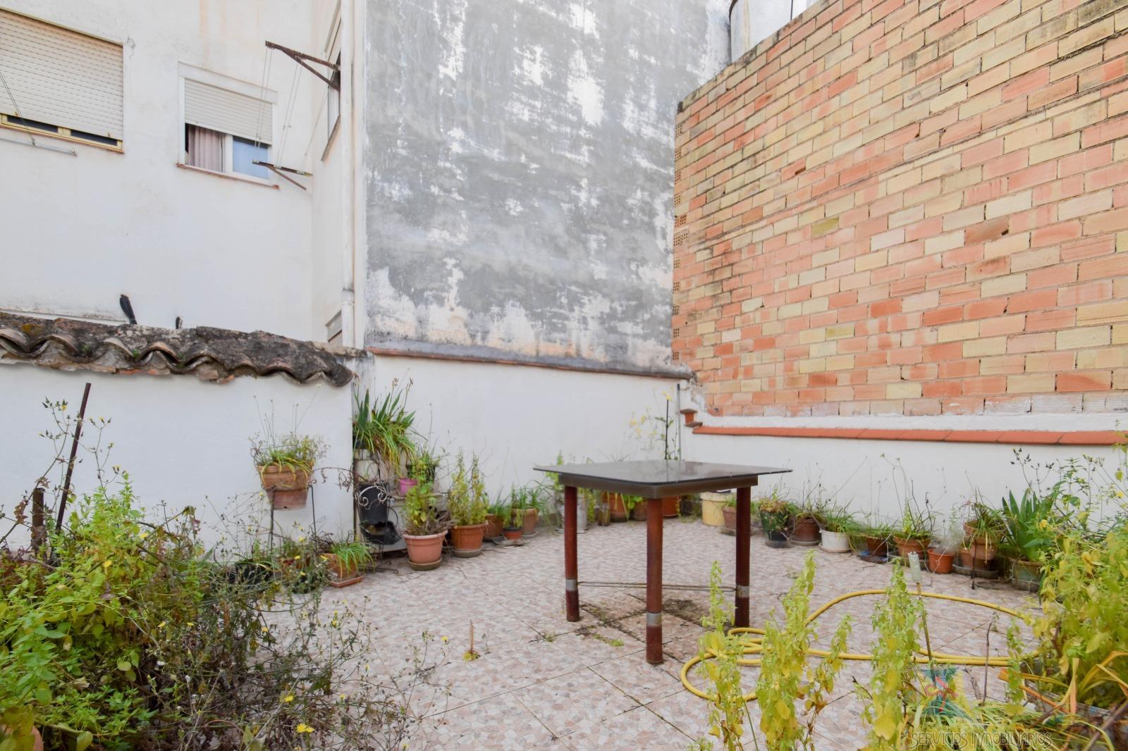 For sale of building in Linares