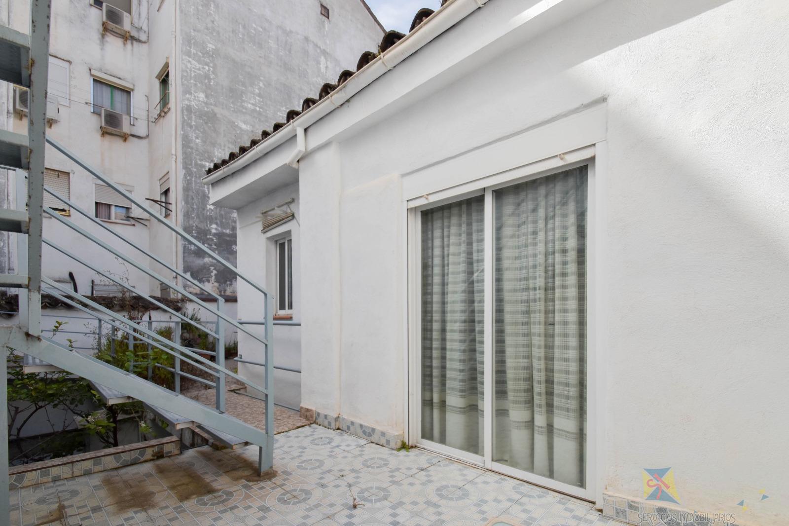 For sale of building in Linares