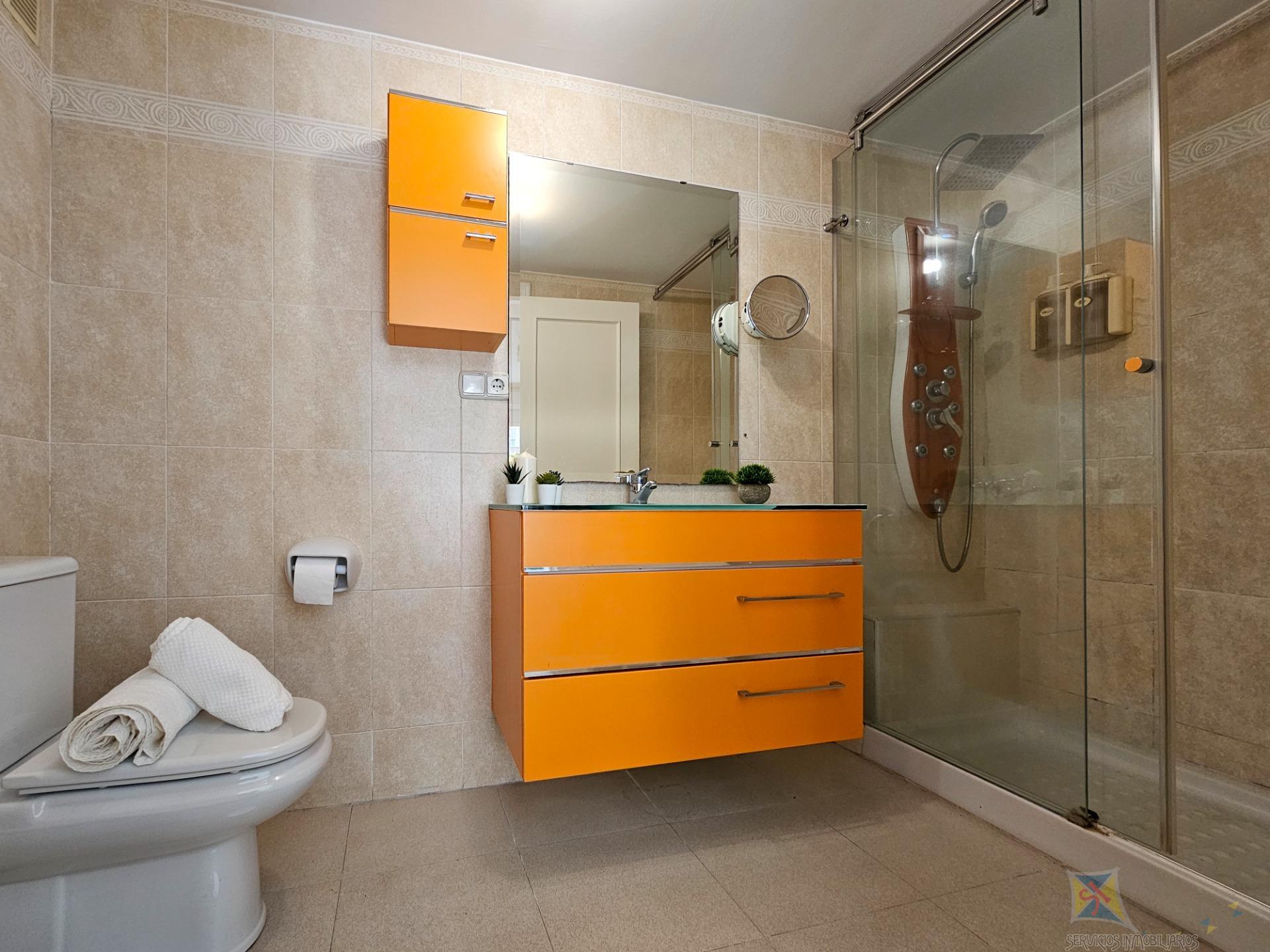 For sale of flat in Almería