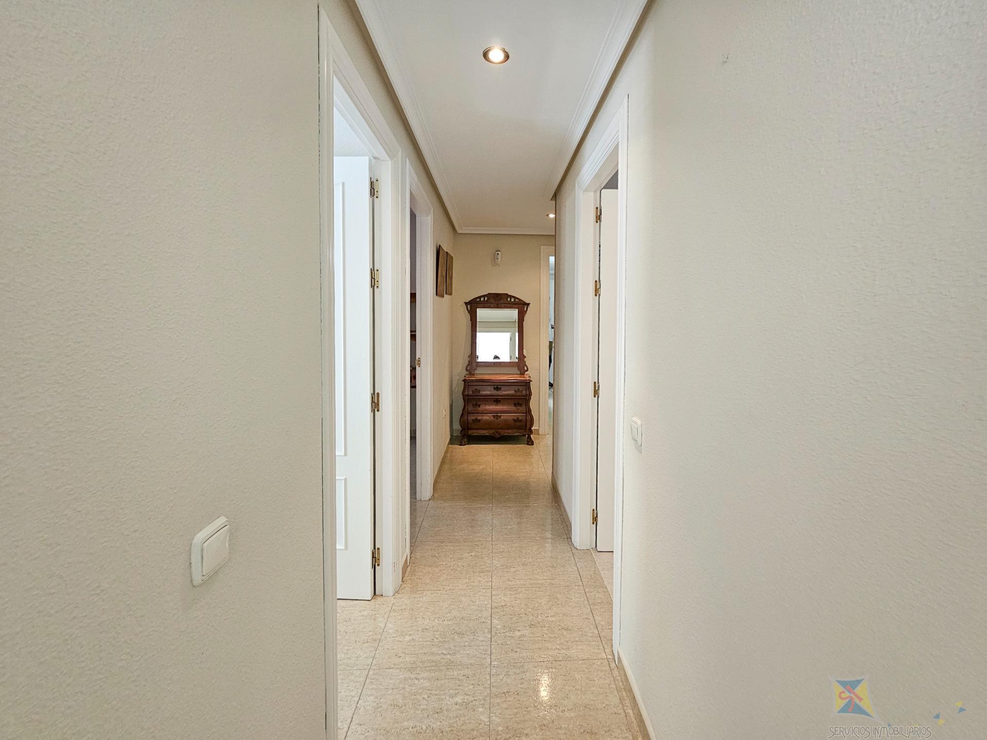 For sale of flat in Almería