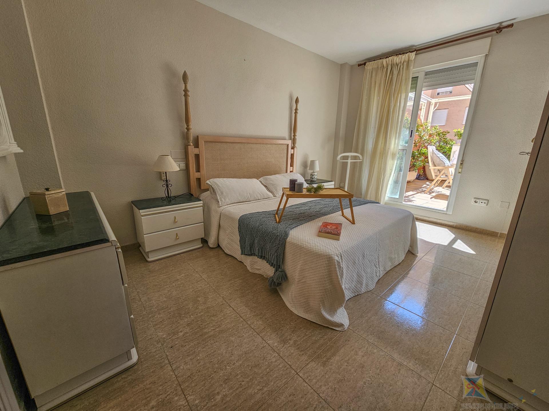 For sale of flat in Almería