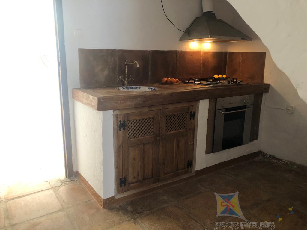 For sale of house in Cuevas de San Marcos