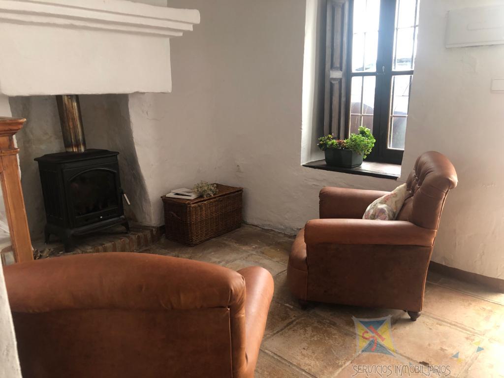 For sale of house in Cuevas de San Marcos