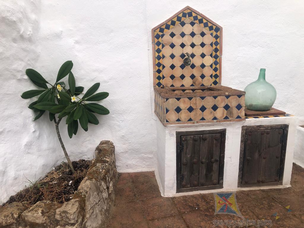 For sale of house in Cuevas de San Marcos