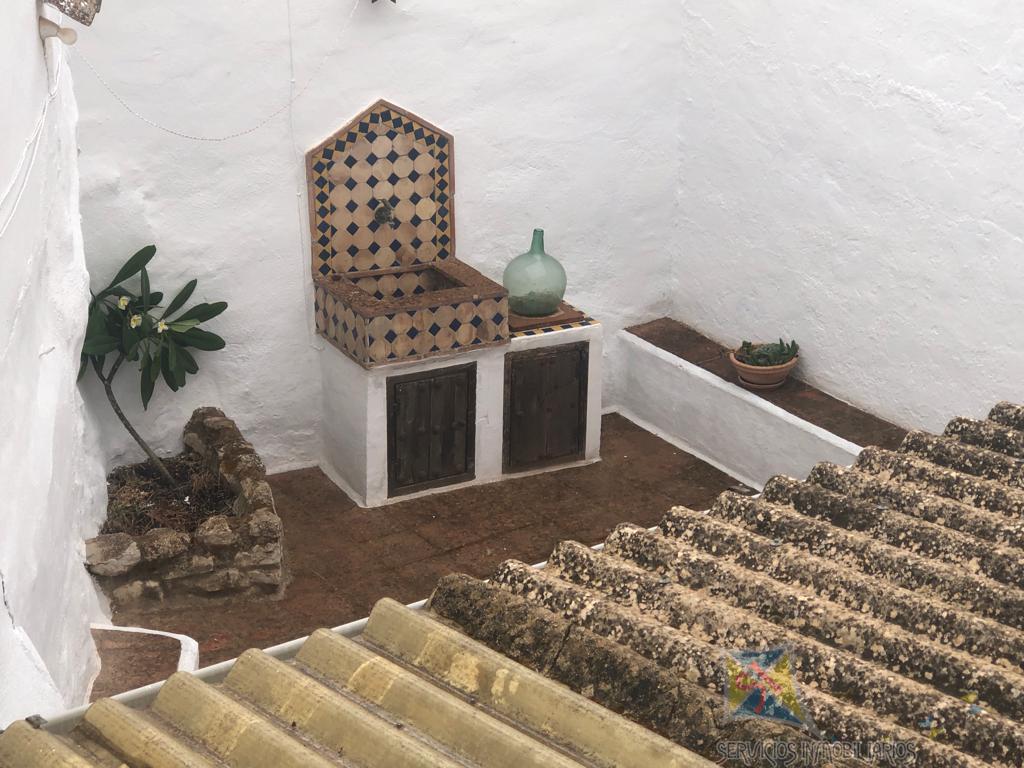 For sale of house in Cuevas de San Marcos