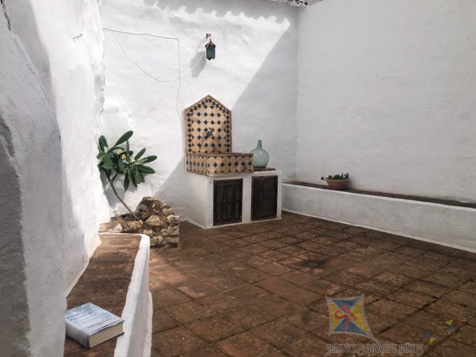For sale of house in Cuevas de San Marcos