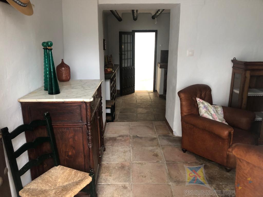 For sale of house in Cuevas de San Marcos