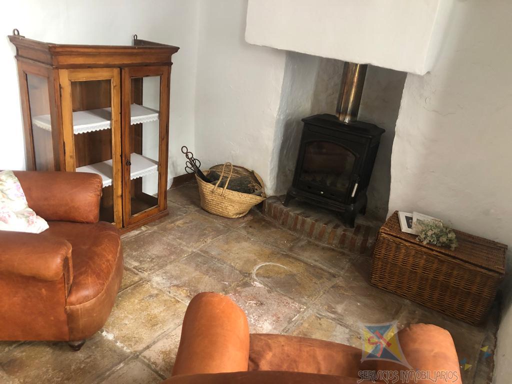 For sale of house in Cuevas de San Marcos