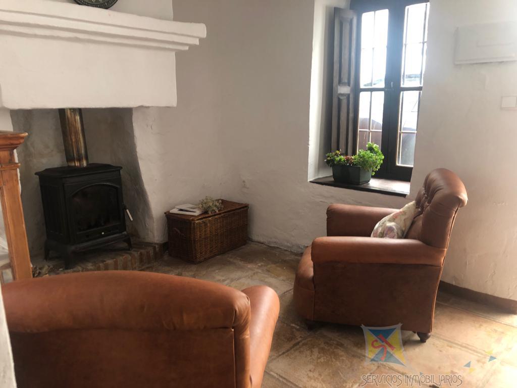 For sale of house in Cuevas de San Marcos