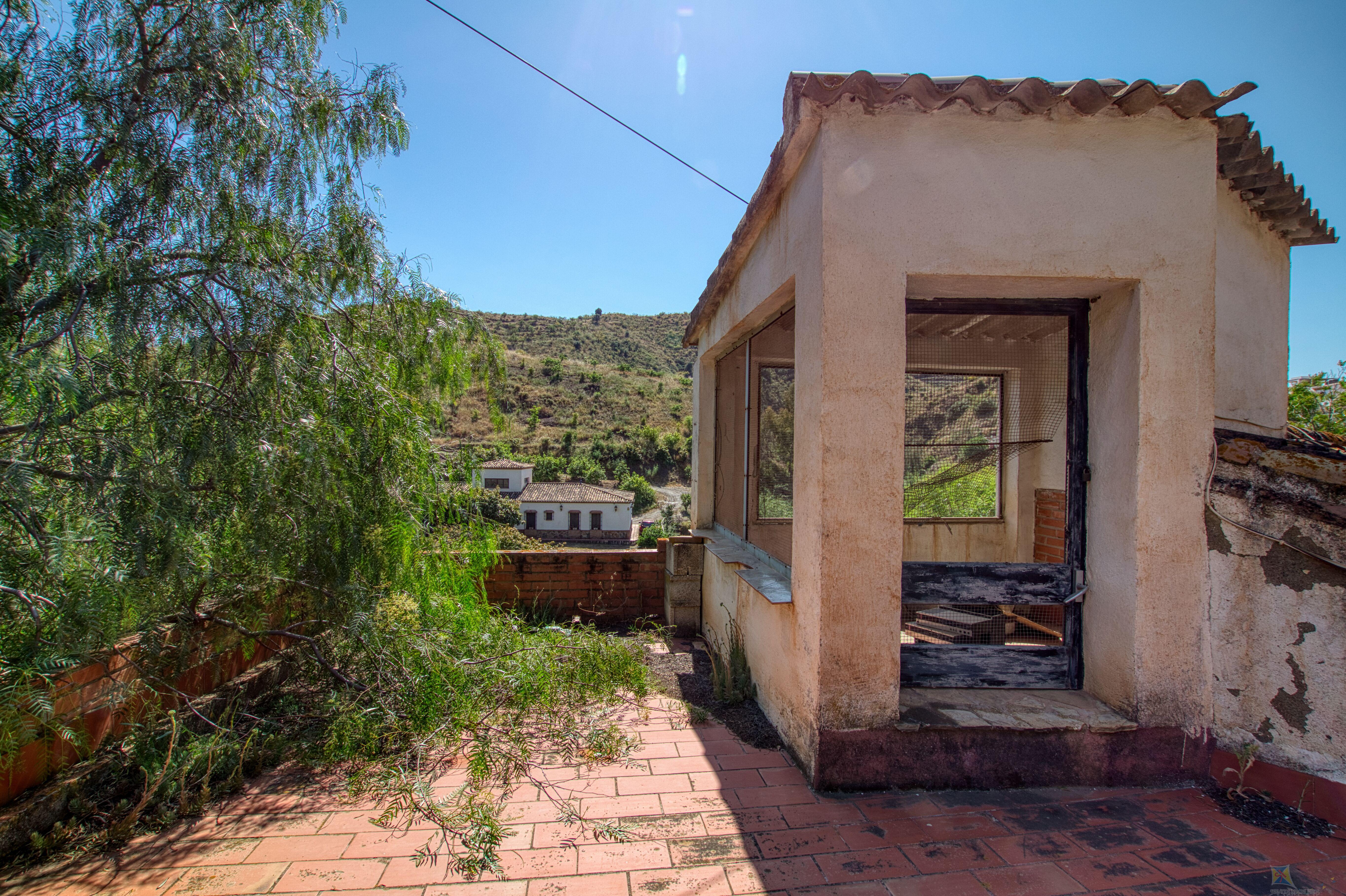 For sale of house in Viñuela