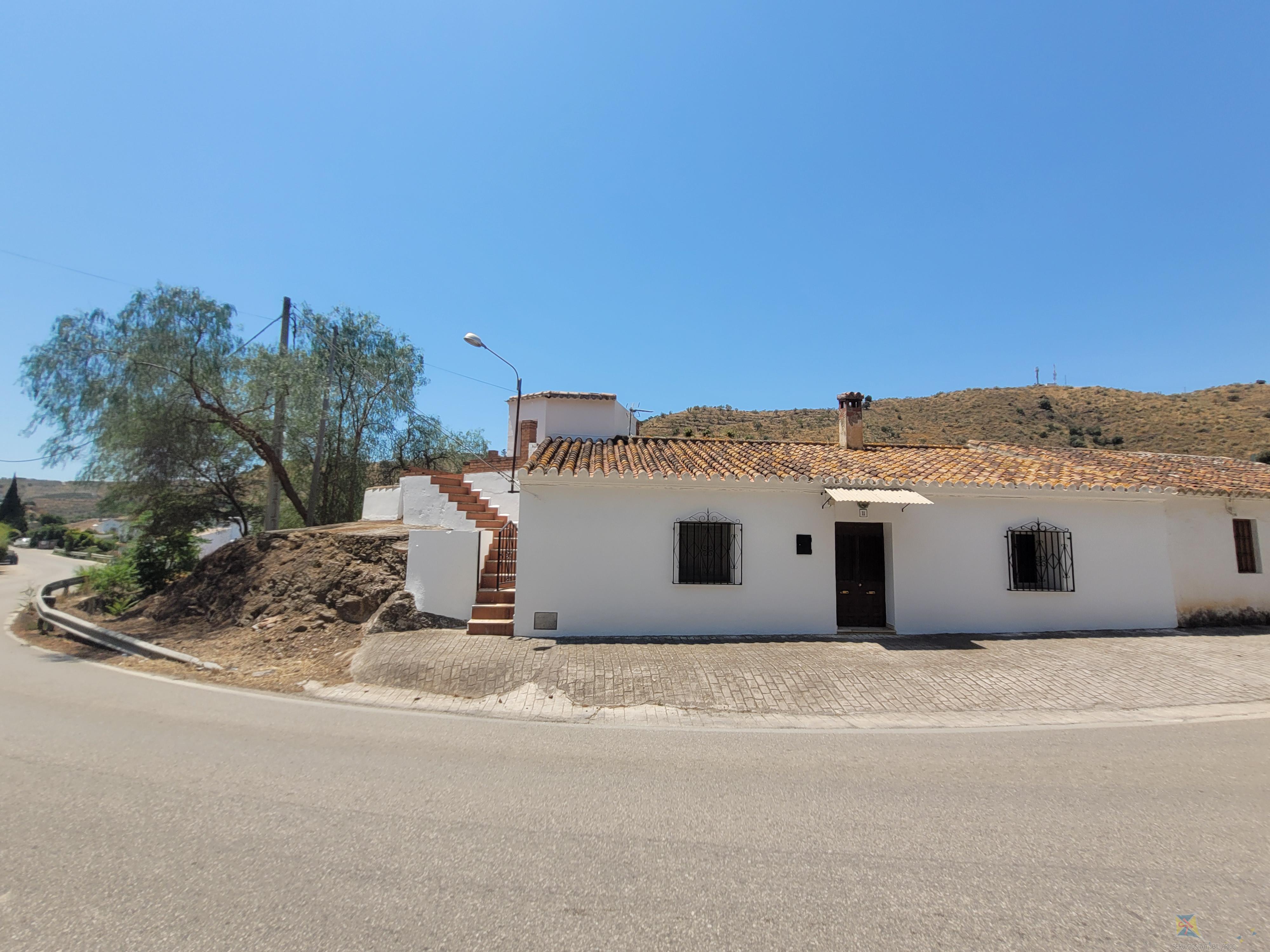 Venta de casa en Viñuela