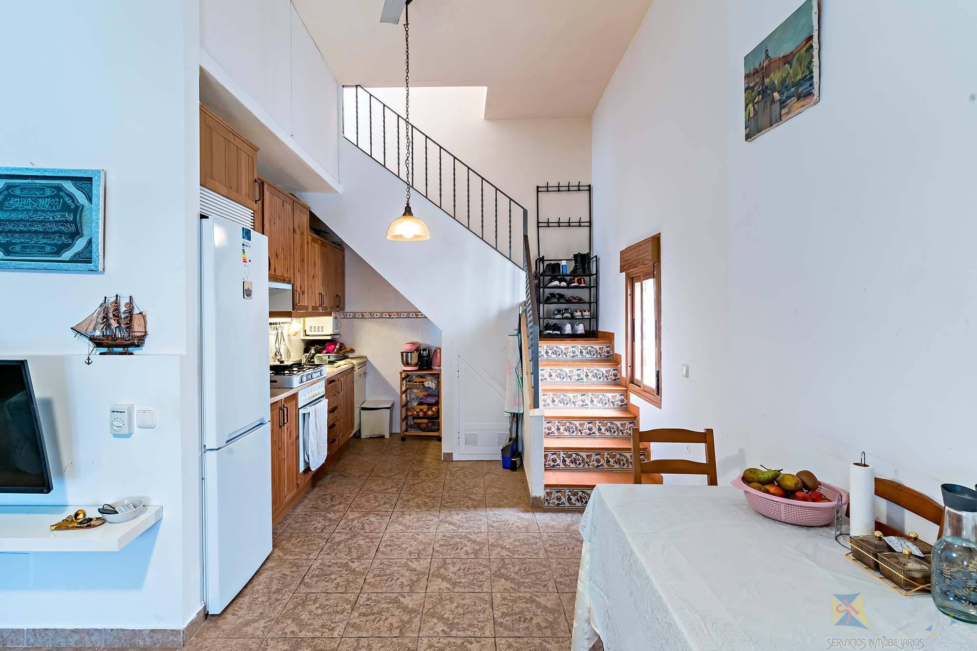 For sale of house in Adra