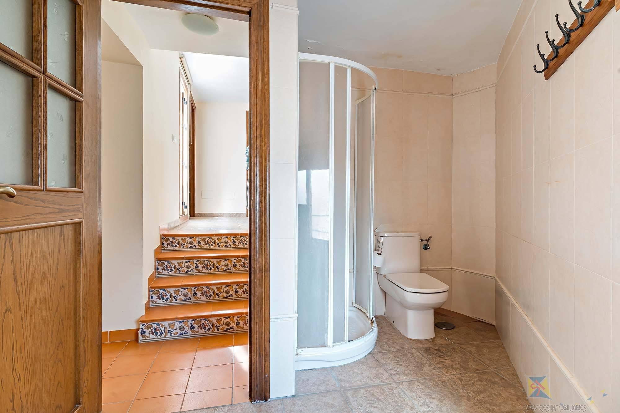 For sale of house in Adra