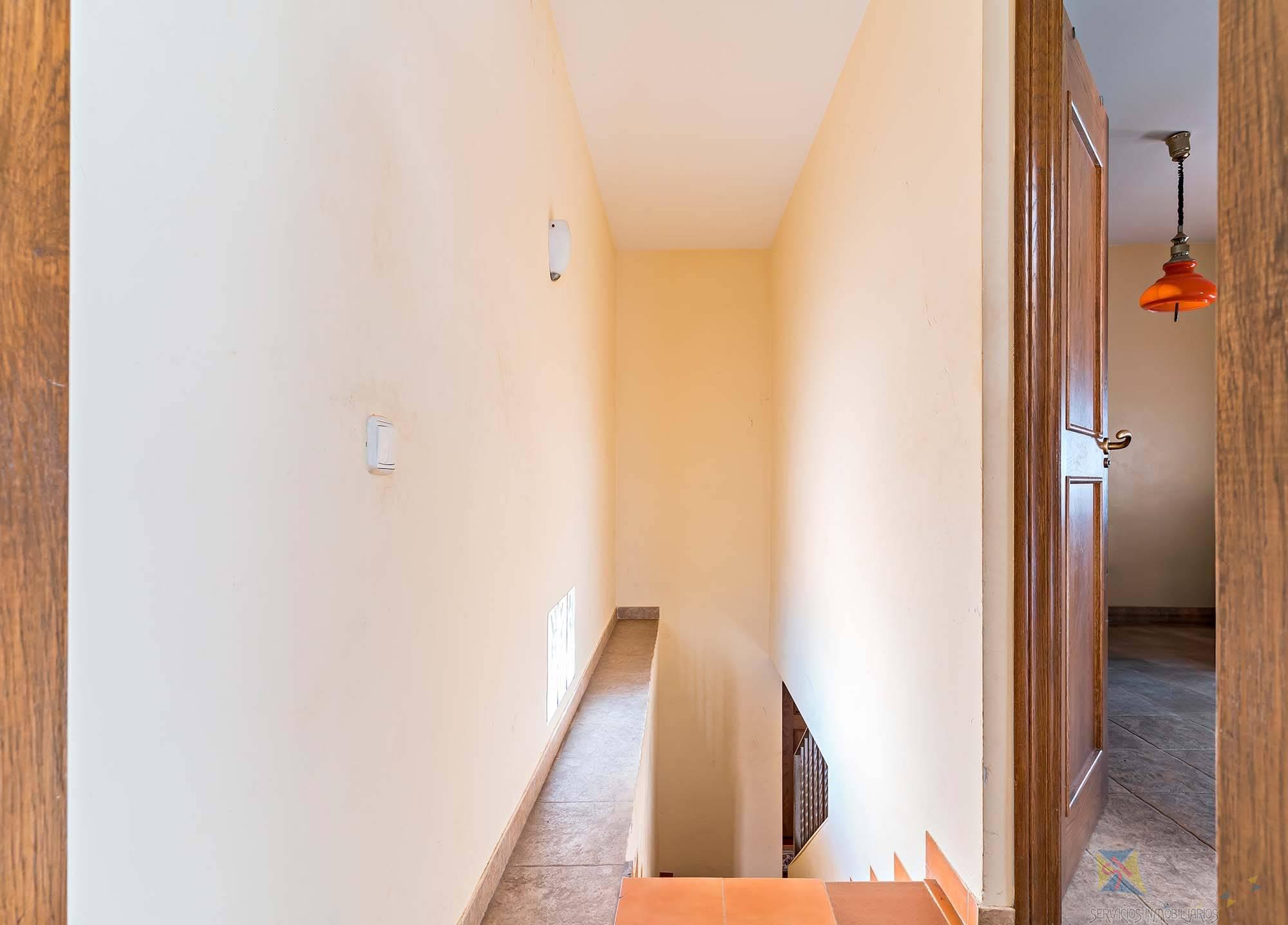 For sale of house in Adra