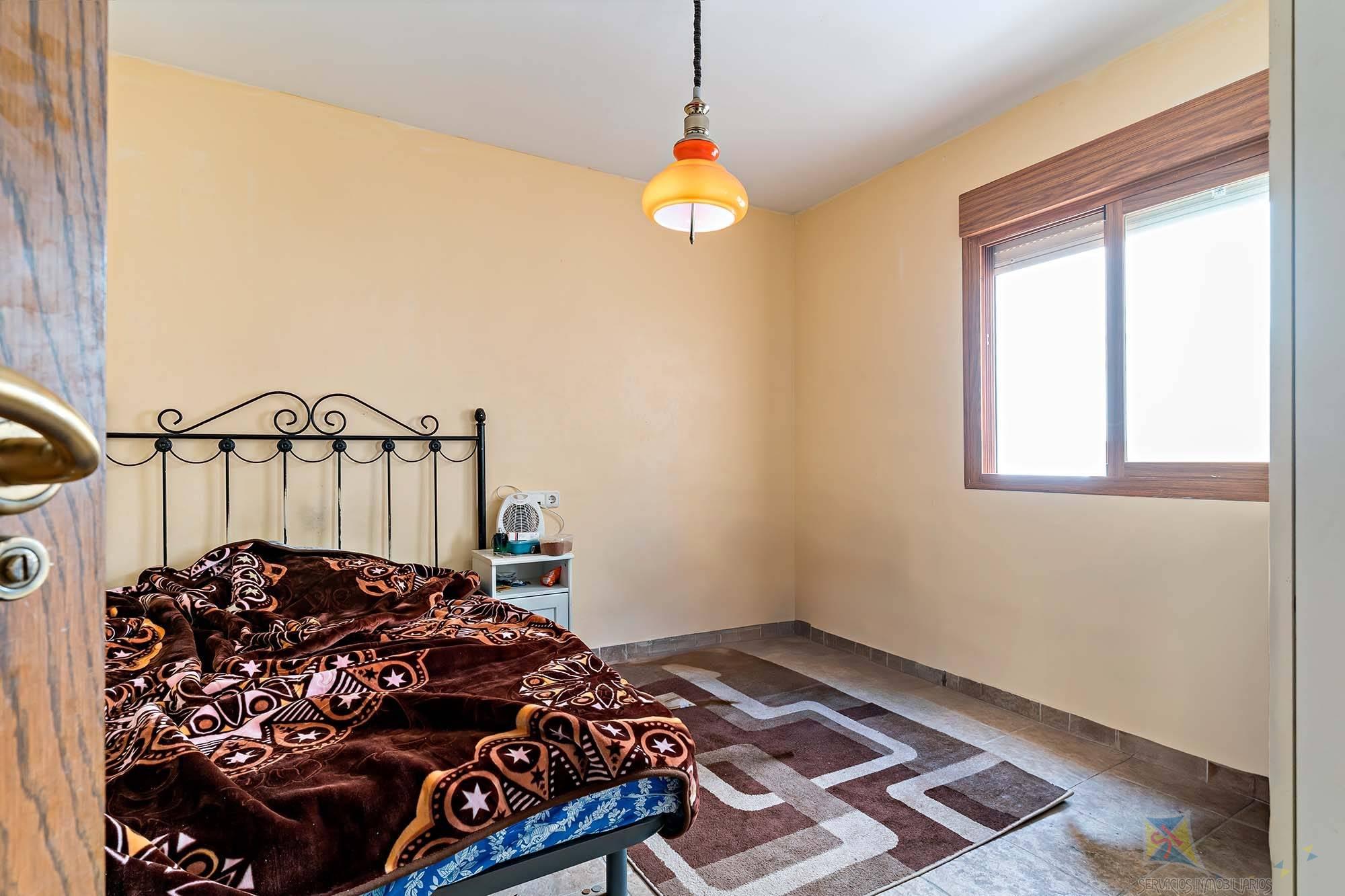 For sale of house in Adra