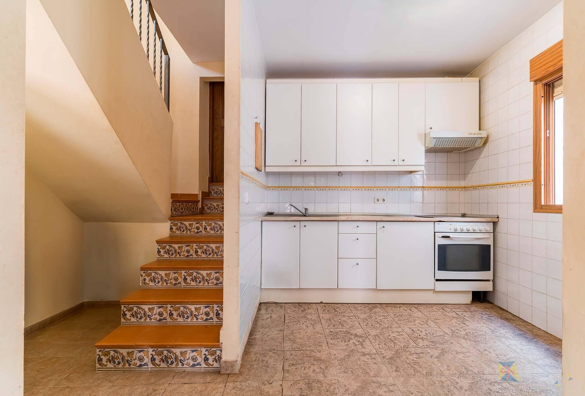 For sale of house in Adra
