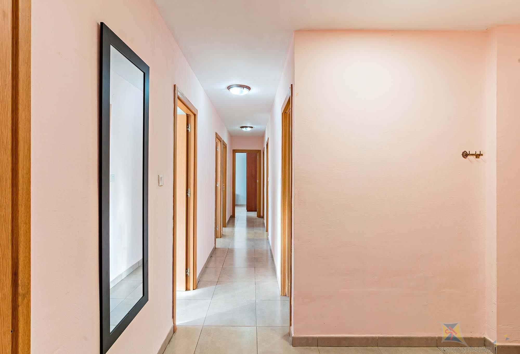 For sale of flat in Roquetas de Mar