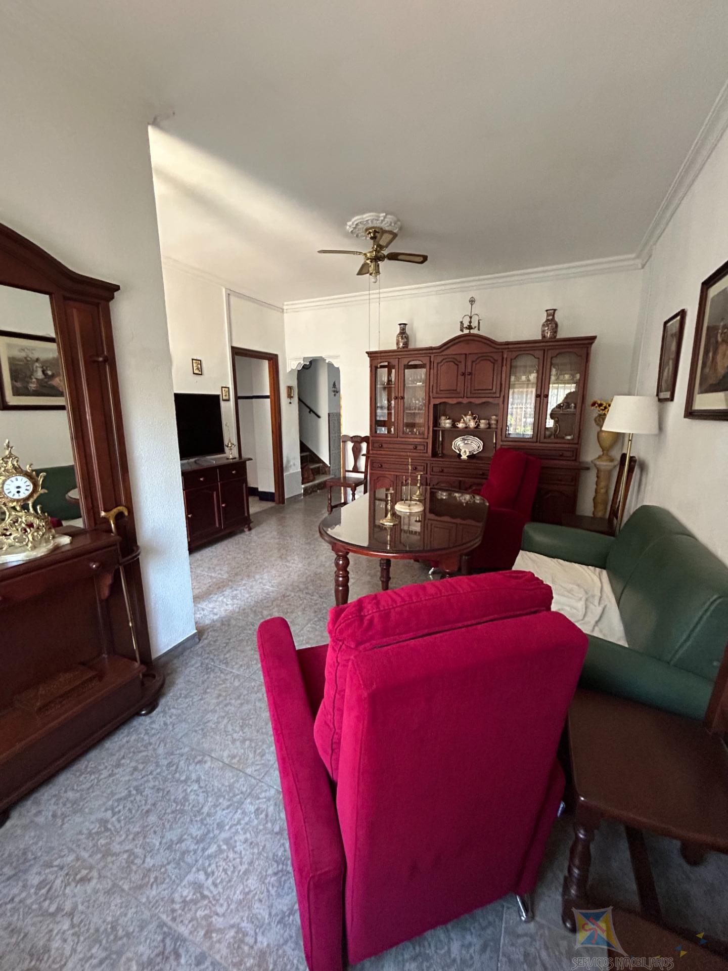 For sale of house in Mairena del Aljarafe