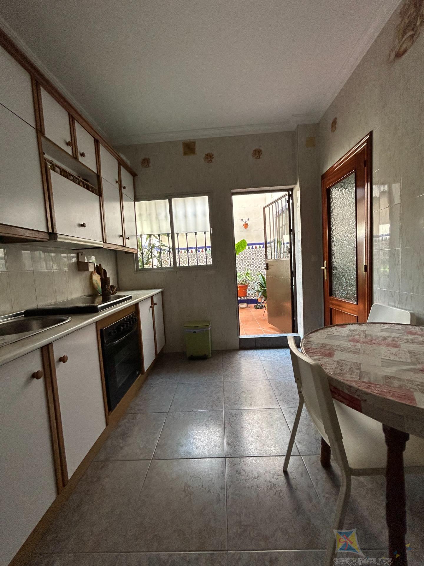 For sale of house in Mairena del Aljarafe