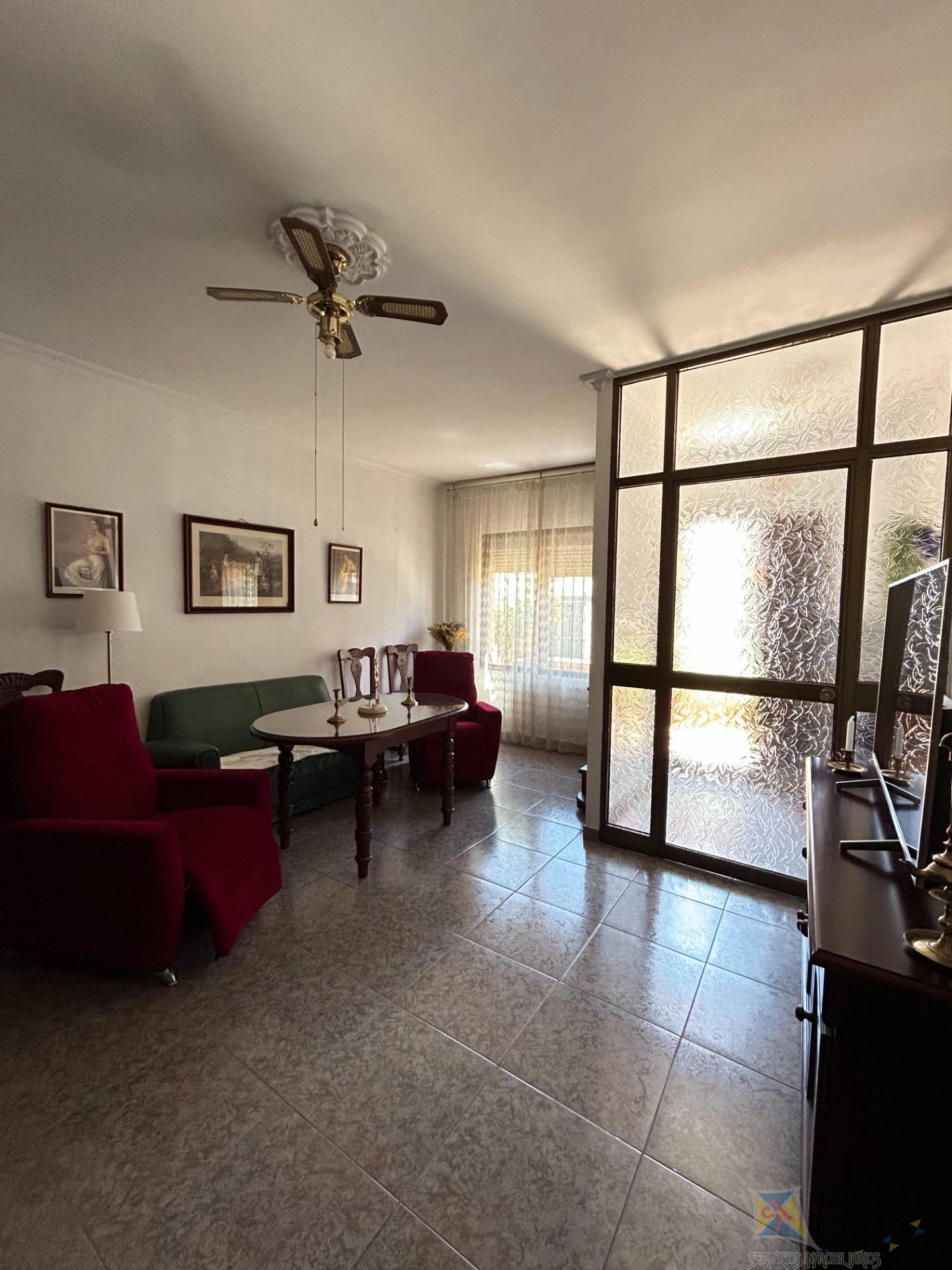 For sale of house in Mairena del Aljarafe